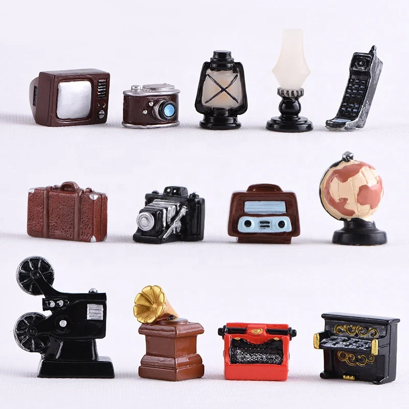 CP004 Multicolor Small Retro Nostalgia Old Object Model Resin Crafts Micro Landscape Ornaments Miniatures Decor Accessories