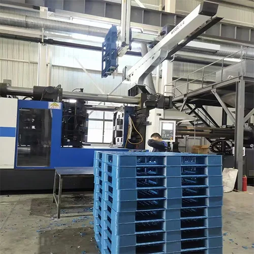 Xindayuan High Quality Double Sides 4- Way Entry Stackable Plastic Pallet for Industrial Storage