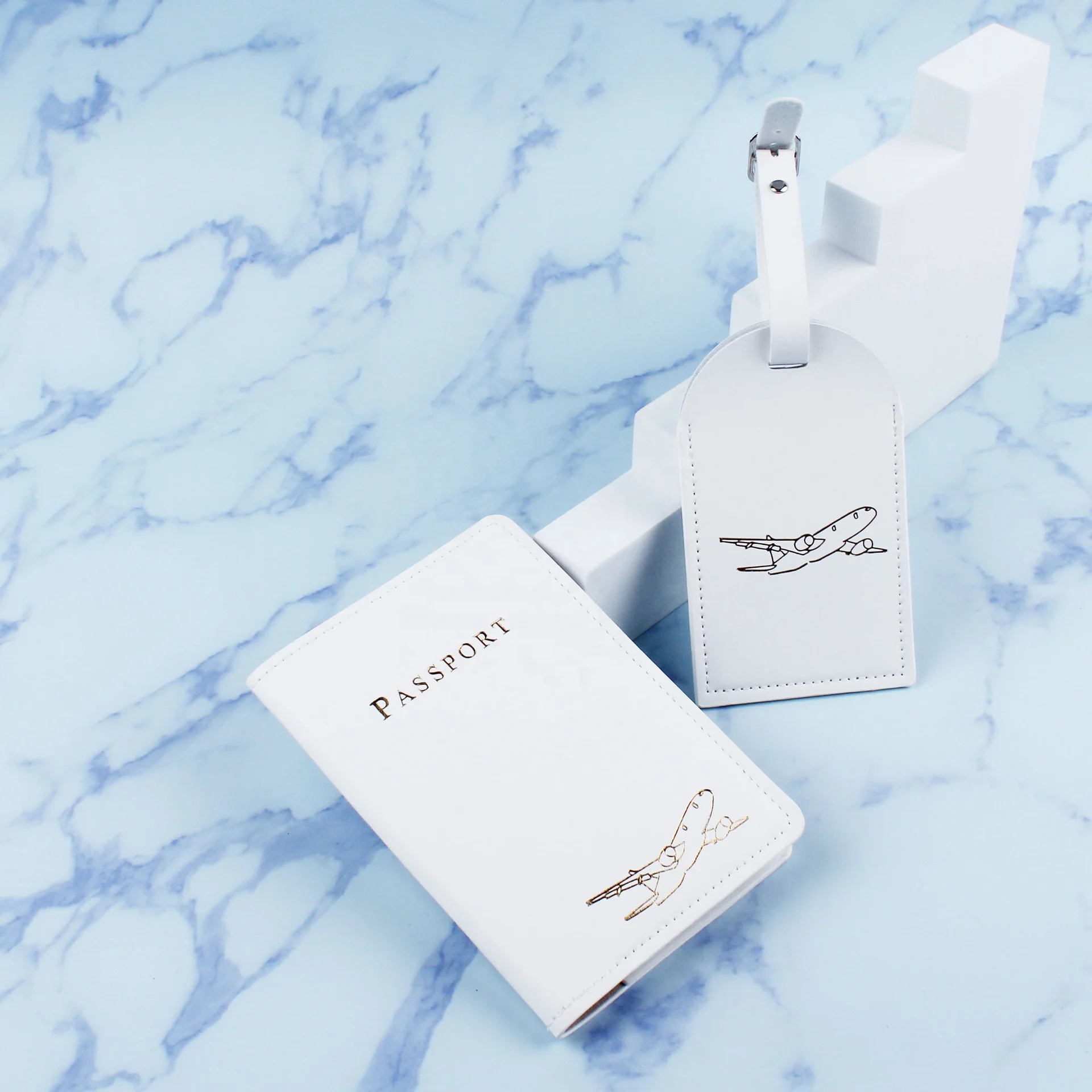 Boshiho Fashion 2021 Custom Slim Hot Sale Gift Set PU Leather Protector Passport Mobile And Credit Card Holder Cover