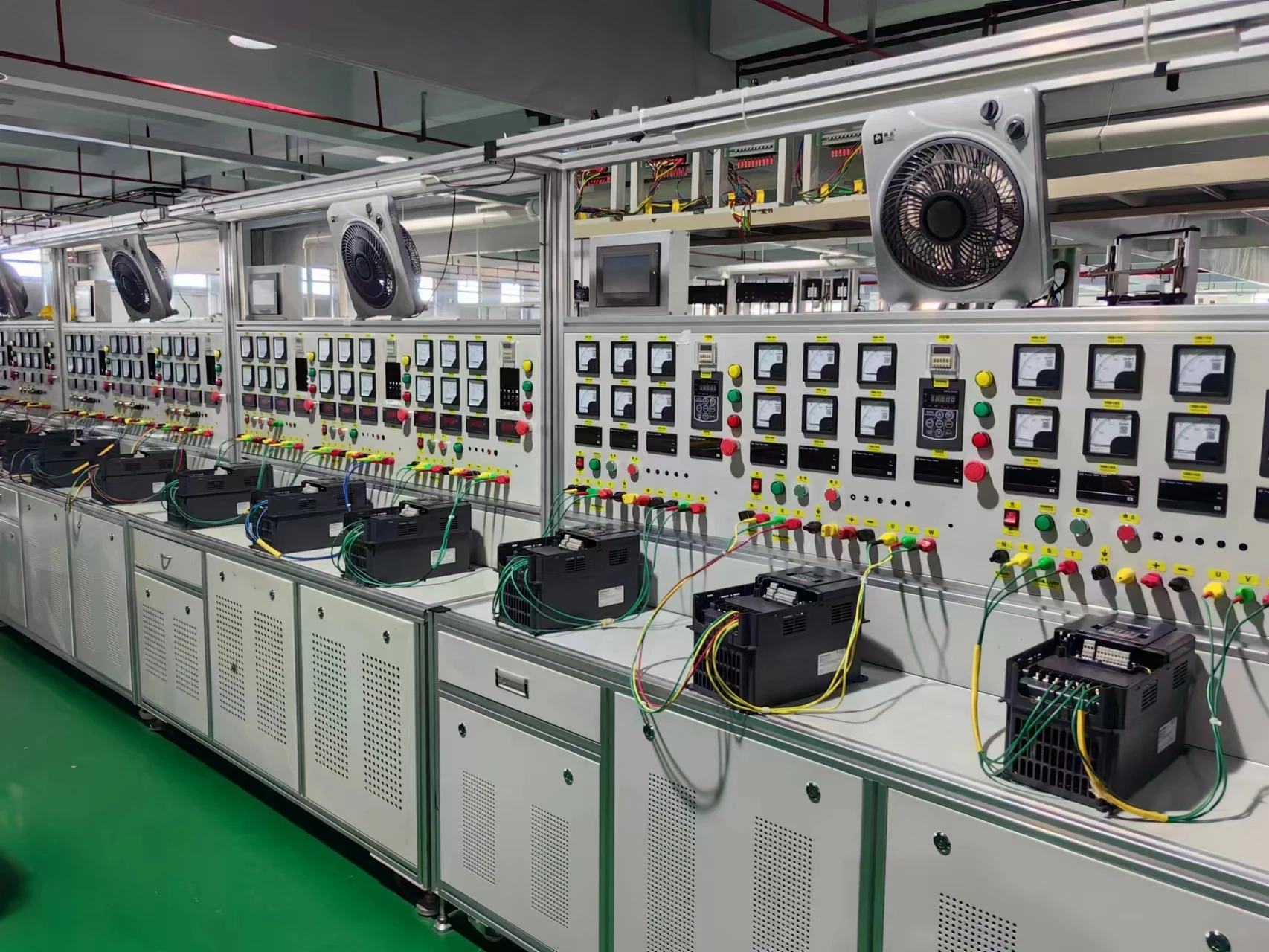 3ph solar pump inverter 15kw 10kw solar pump inverters 220v 380v vfd water pump inverter