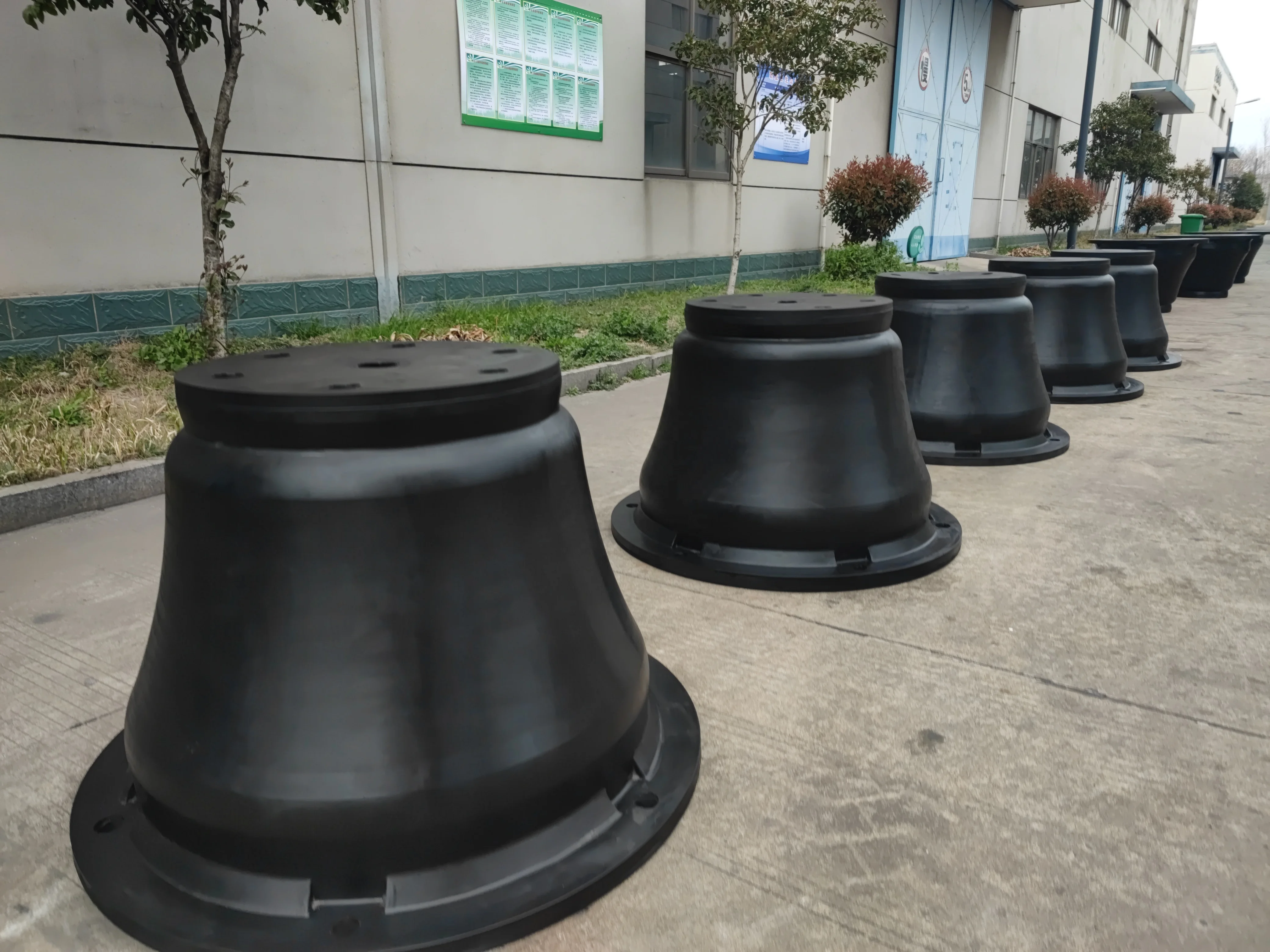 ZC1600H 1600*2400mm Cone Ship Rubber Fender Made for Harbors