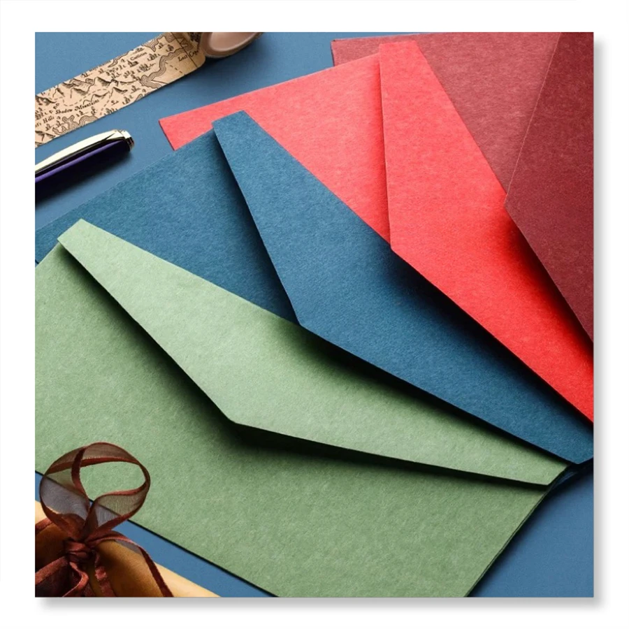 Изготовленный на заказ перерабатываемый конверт для доставки красный маленький фотографий денег ювелирных изделий Новогодние бумажные конверты Китай