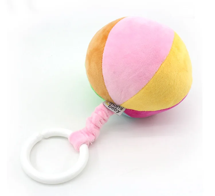 A ball that makes a sound/Baby plush toy