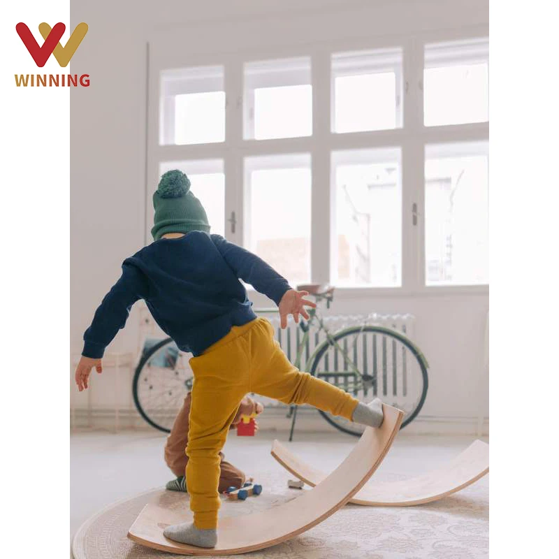 Winning Montessori Teaching Aids Wobble Curvy Educational Playing Yoga Toys Kids Wooden Balance Board Kids Baby Yoga Curvy Board