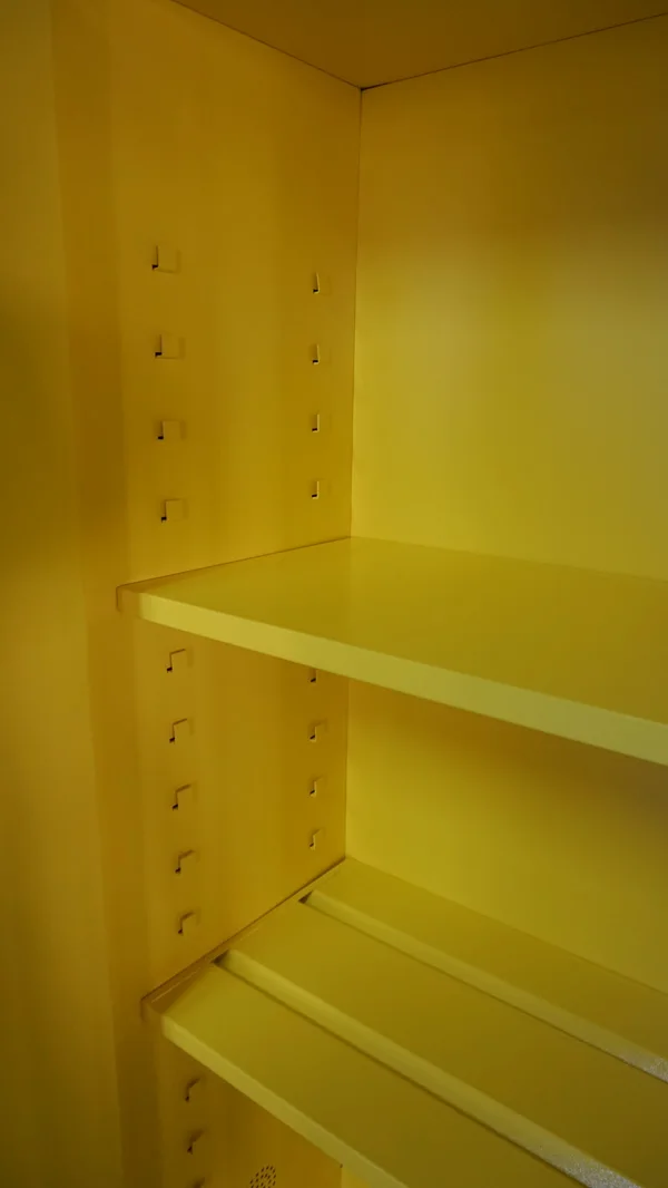 High-quality Lab Used Flammable Safety Cabinet Fireproof Storage Cabinet