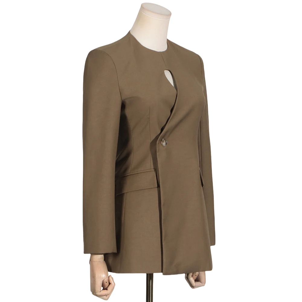 TWOTWINSTYLE Retro Coffee Colored Round Neck with a Hollowed out Chest and a Button Waist Cinched Suit Top