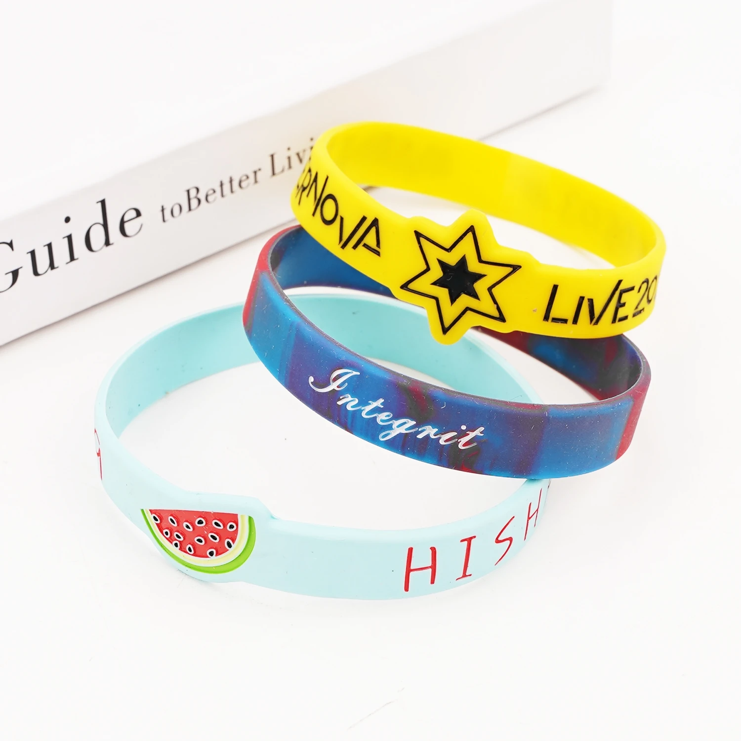 Personalized Custom Silicone Wristband Rubber Bracelet Wrist Band Embossed Wristband With Printed Logo For Kids And Adults