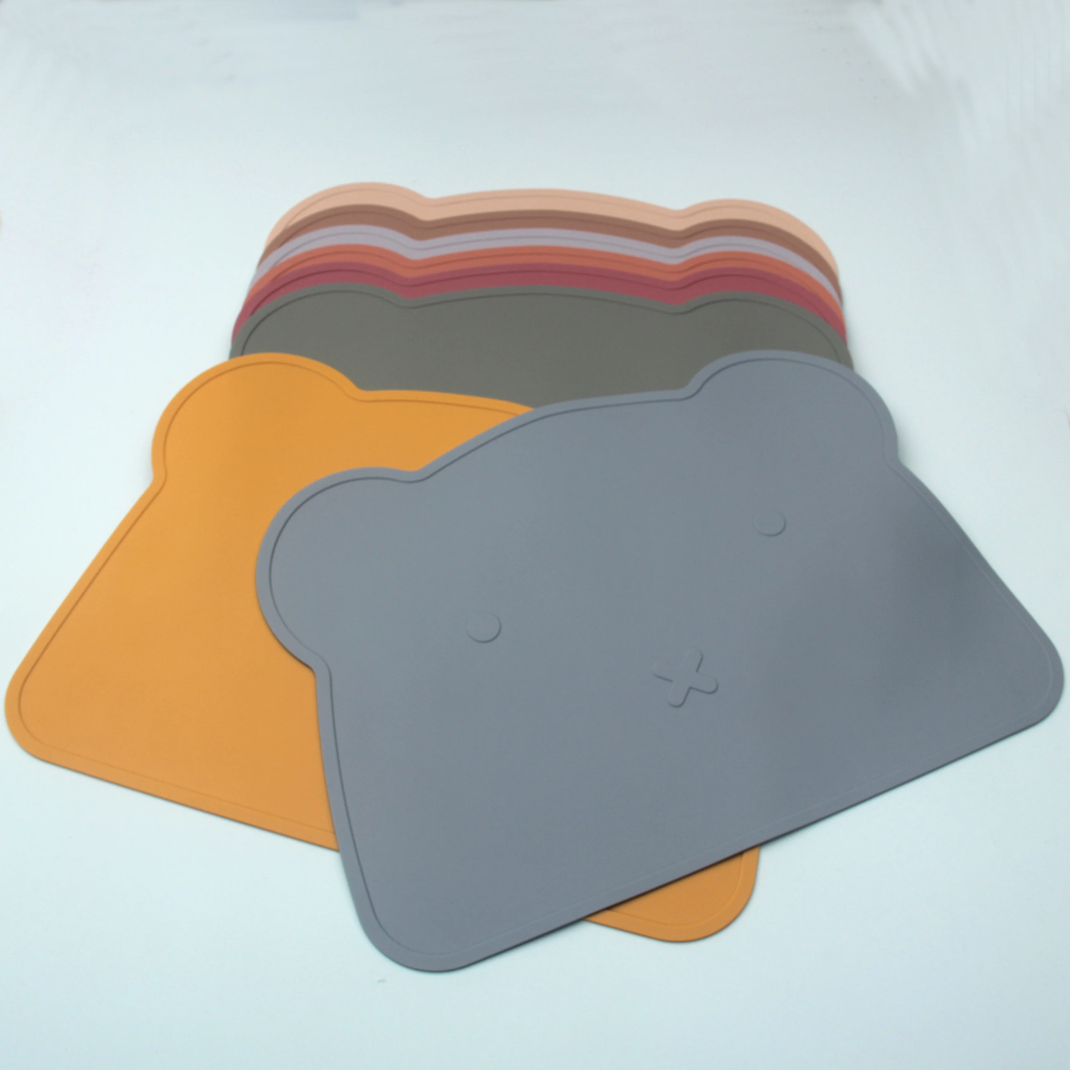 No MOQ Hot selling food grade silicone mat heat silicone drying mat with custom printing