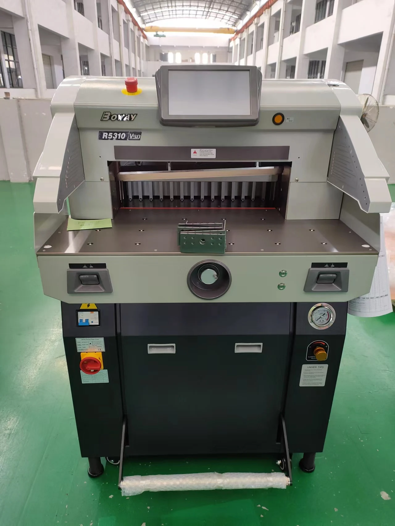 Boway 530mm Automatic Hydraulic Paper Cutting Machine A4size R5310 with good quality
