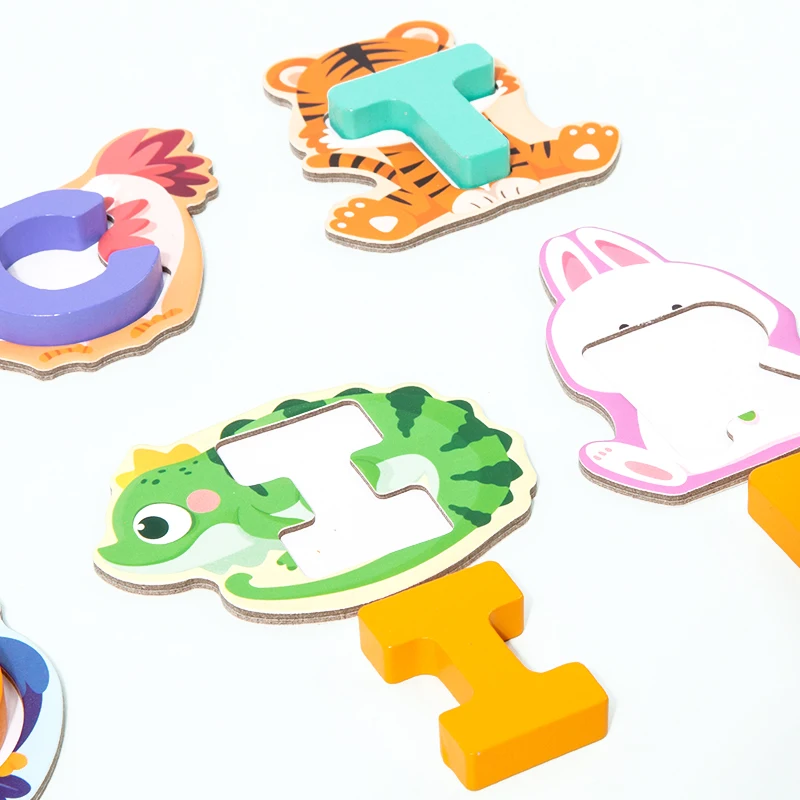 Игрушки развивающие с мультяшными животными