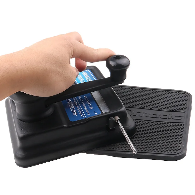 Spot black hand pull smoke square metal semi-automatic cigarette   rolling machine