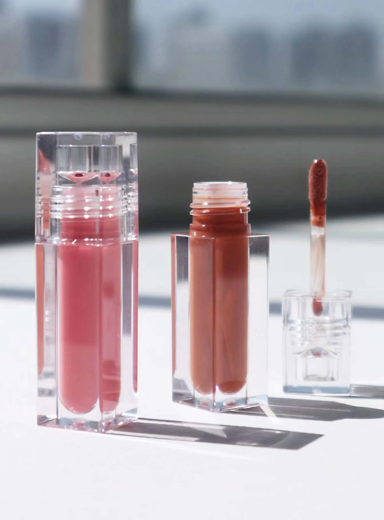 Factory Custom Logo Mini Cute Honey jar Key Chain Lip Gloss Long lasting Moisturizing Lip Oil Gloss