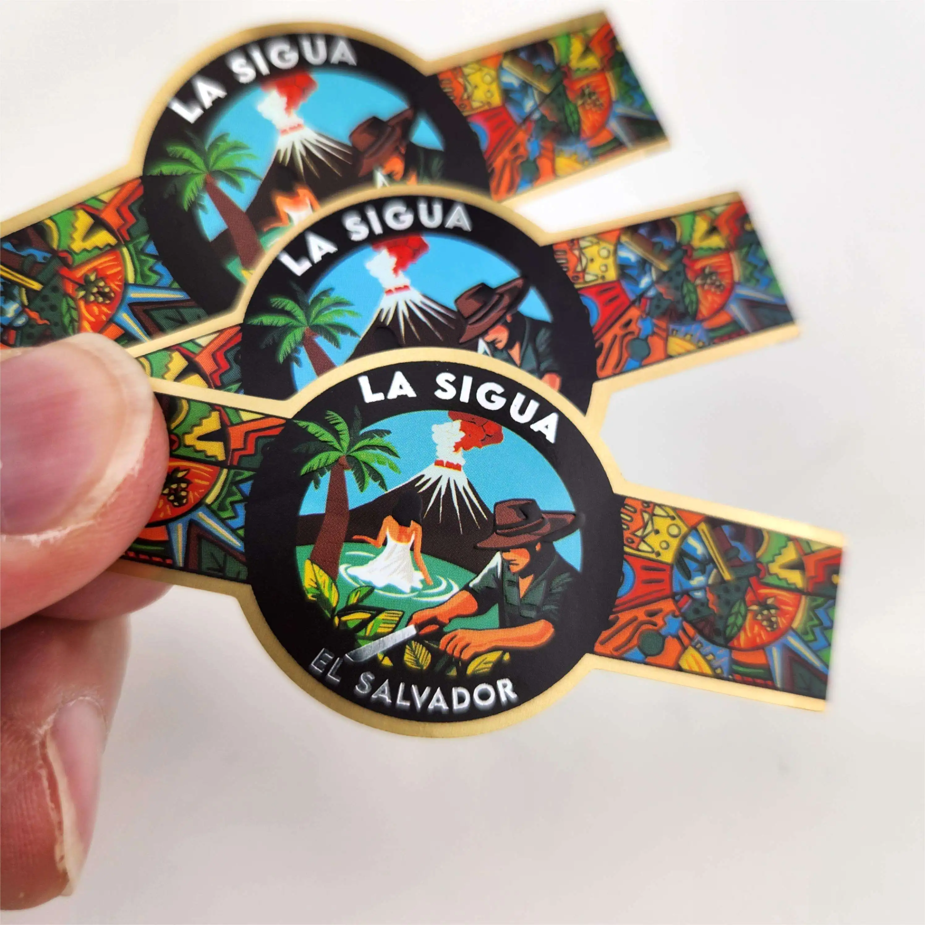 Custom Printed Cigar Band Labels Glossy Gold Foil Stickers Embossed Suitable for Cigar Packaging Gifts