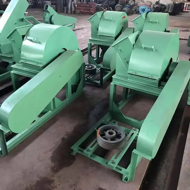 Wood Shaving Machine For Poultry Bedding Shavings Compress