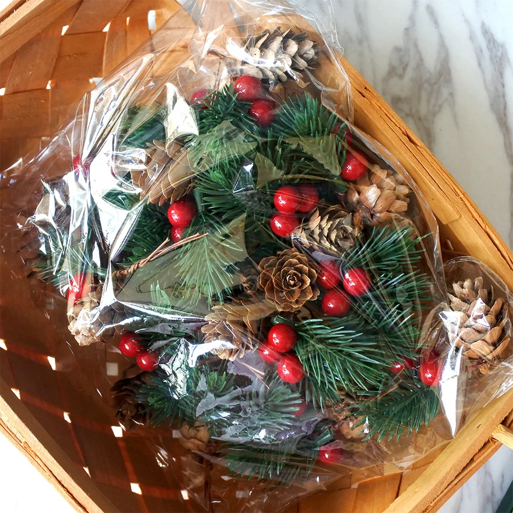 2024 New Christmas Berries red holly flower arrangement Artificial red berry picks for Festival Holiday and Home Decor