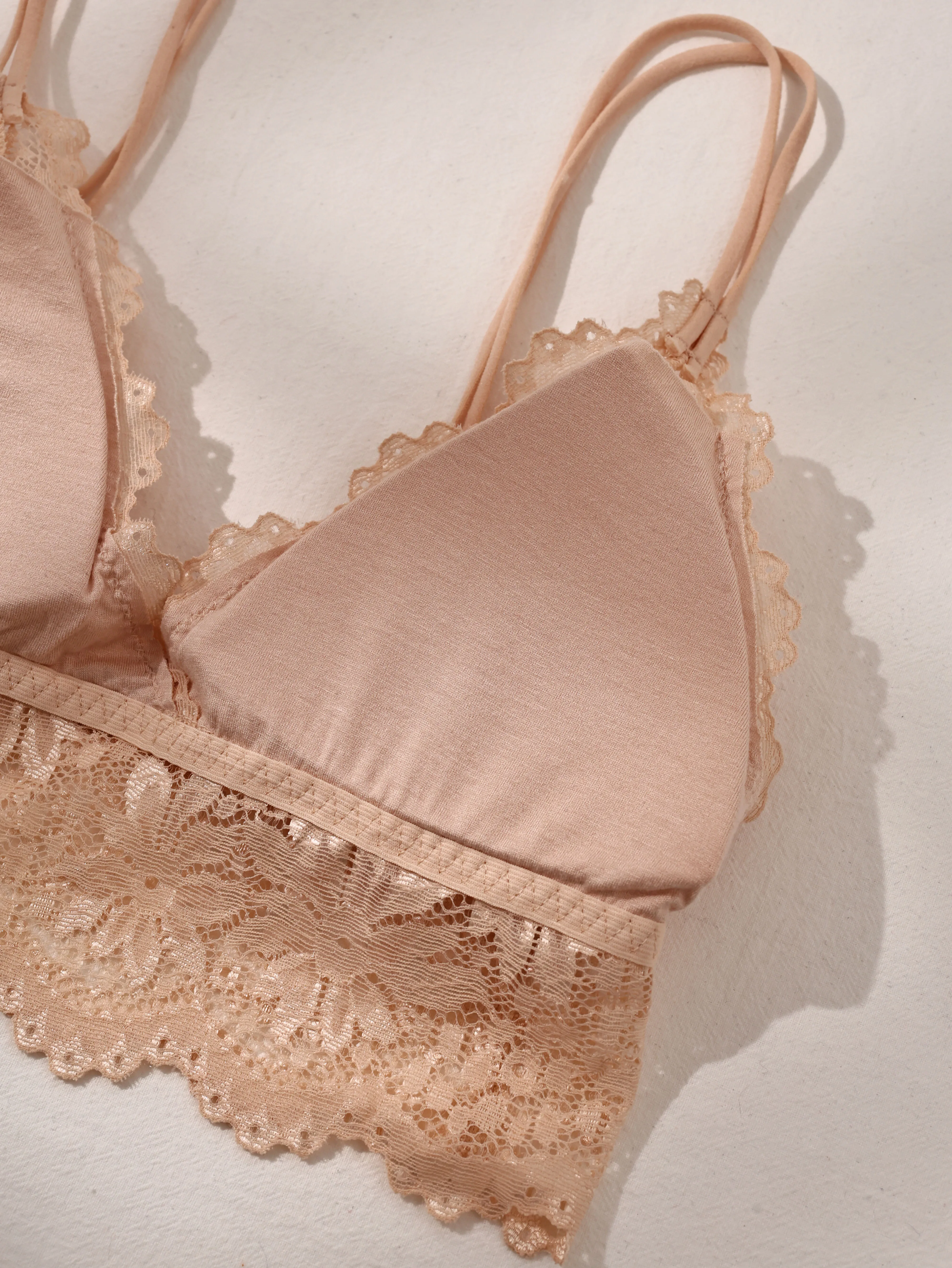 Женский кружевной комплект с бюстгальтером и трусиками