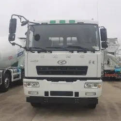 Тракторные тягачи SINOTRUK HOWO JAC FAW CAMC ISUZU 6x4 для продажи