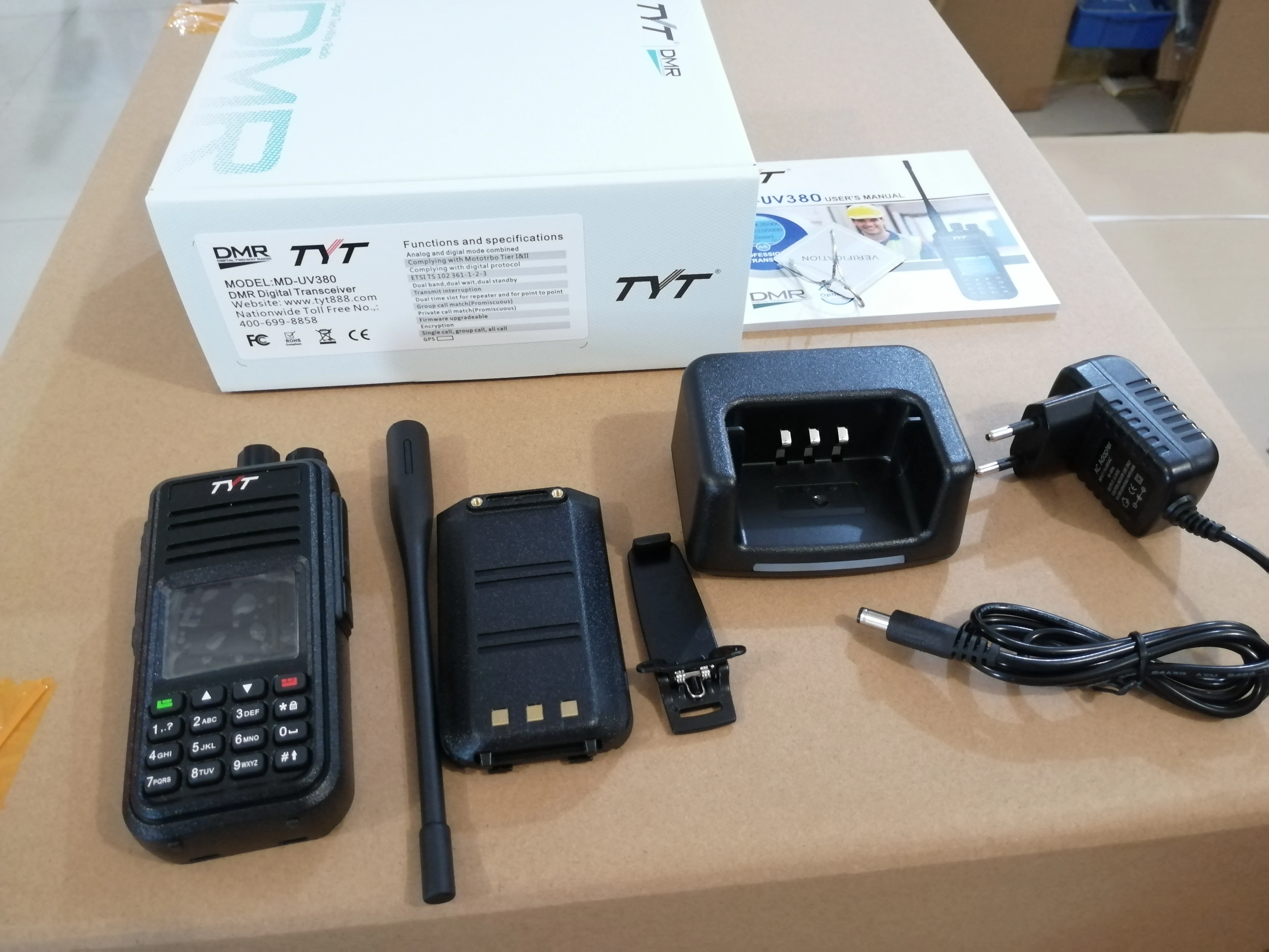  Китайская двухсторонняя цифровая рация walkie talkie TYT MD-UV380 DMR TIER II с двойным временным слотом одобренная CE