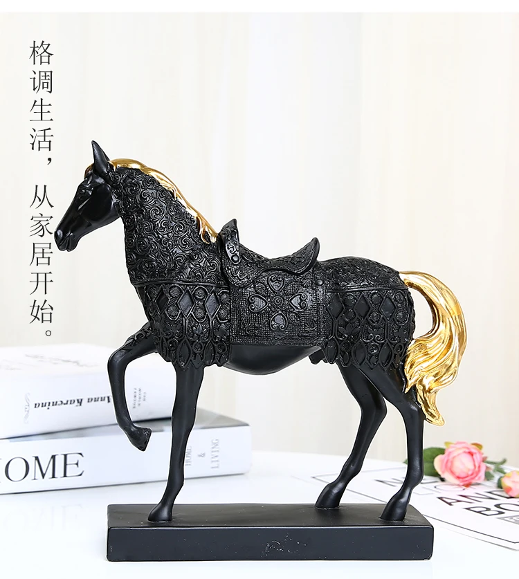 Luxury Items Indoor Decoration Horse Figurine Statue Wild Resin Animal Figurine