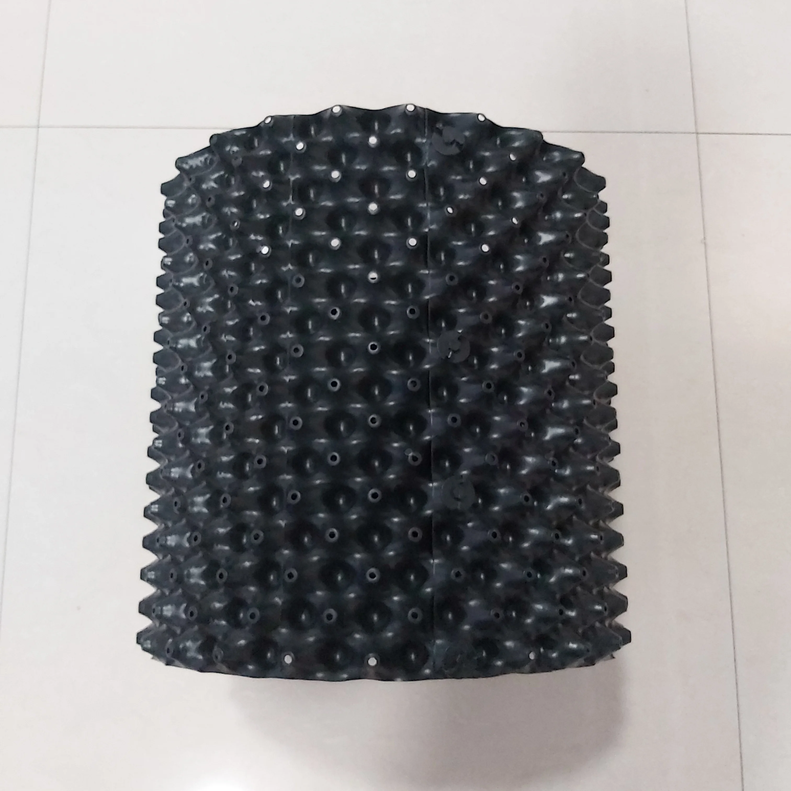 New 10 gallon tree plant root fast growth air pruning pot cranberry container ready for shipment stock Bangkok Thailand