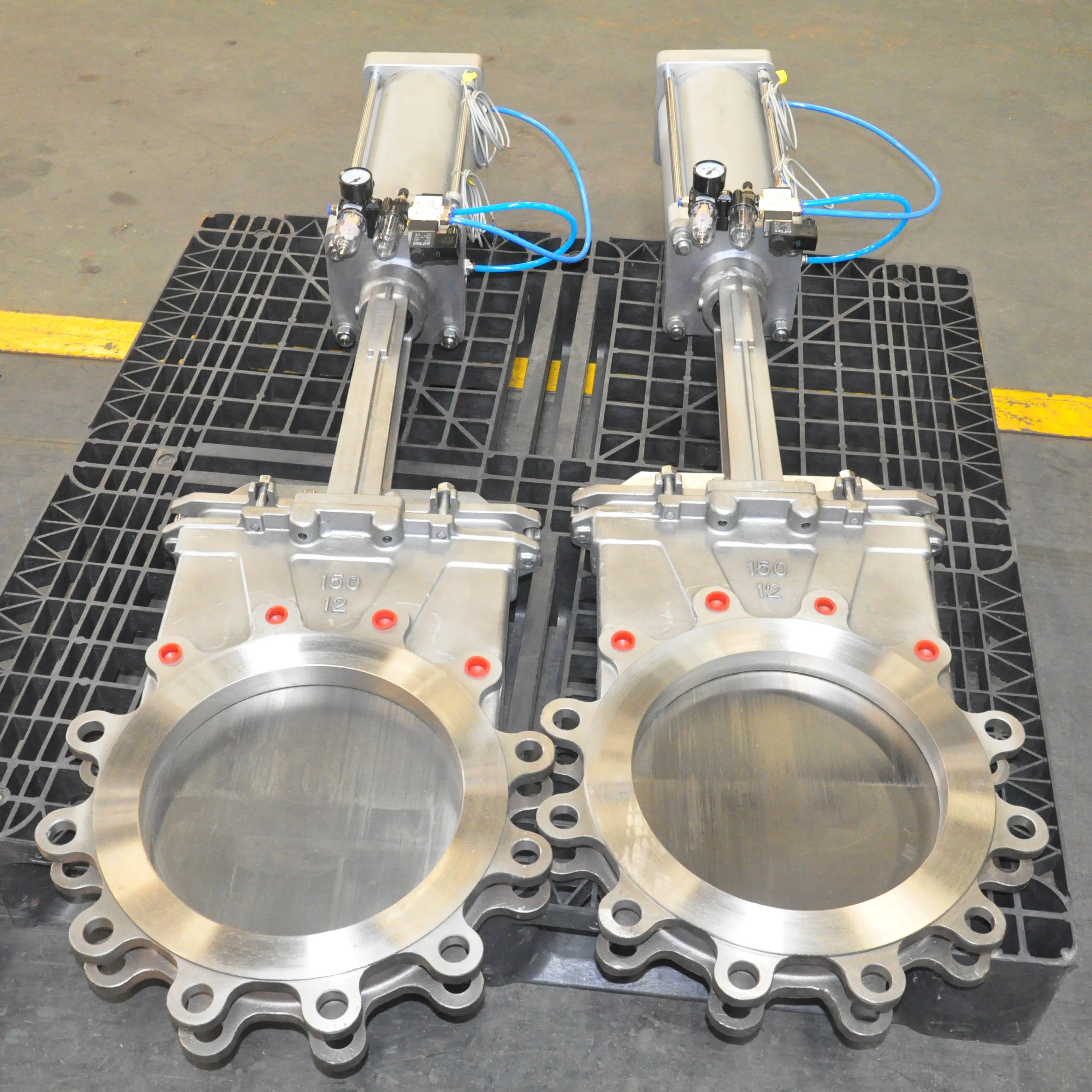 DN100 ASME Pneumatic Lug Type Knife Gate Valve