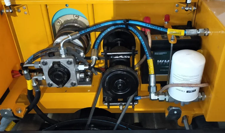 Small Mini Double Drum Soil Asphalt Concrete Vibratory Road Roller Compactor Machine With  Hydraulic Water Cooled Diesel Engine