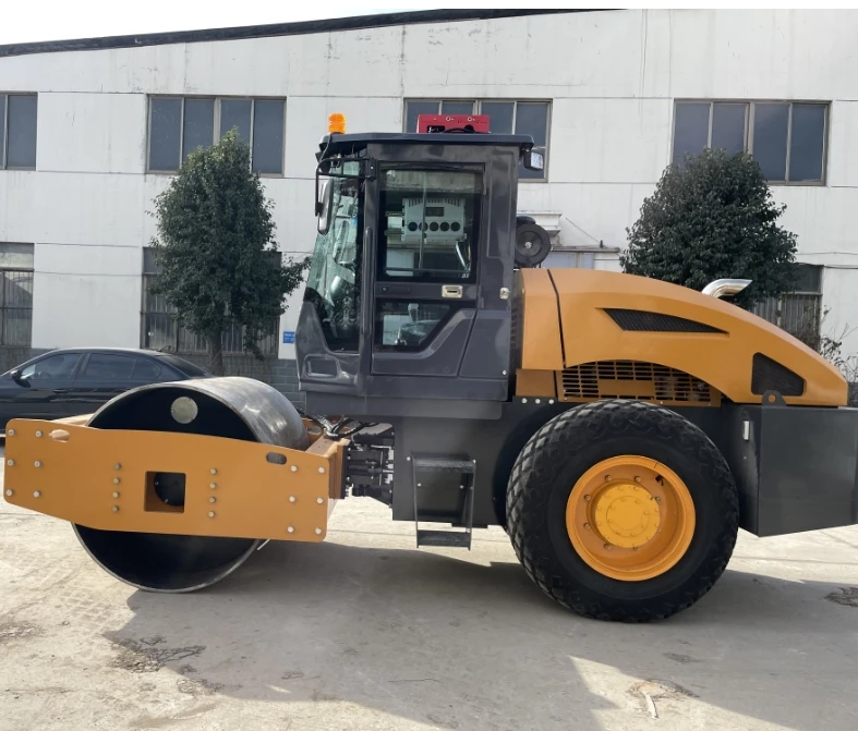 Durable Road Roller with 6 Ton Capacity and Rubber Damper