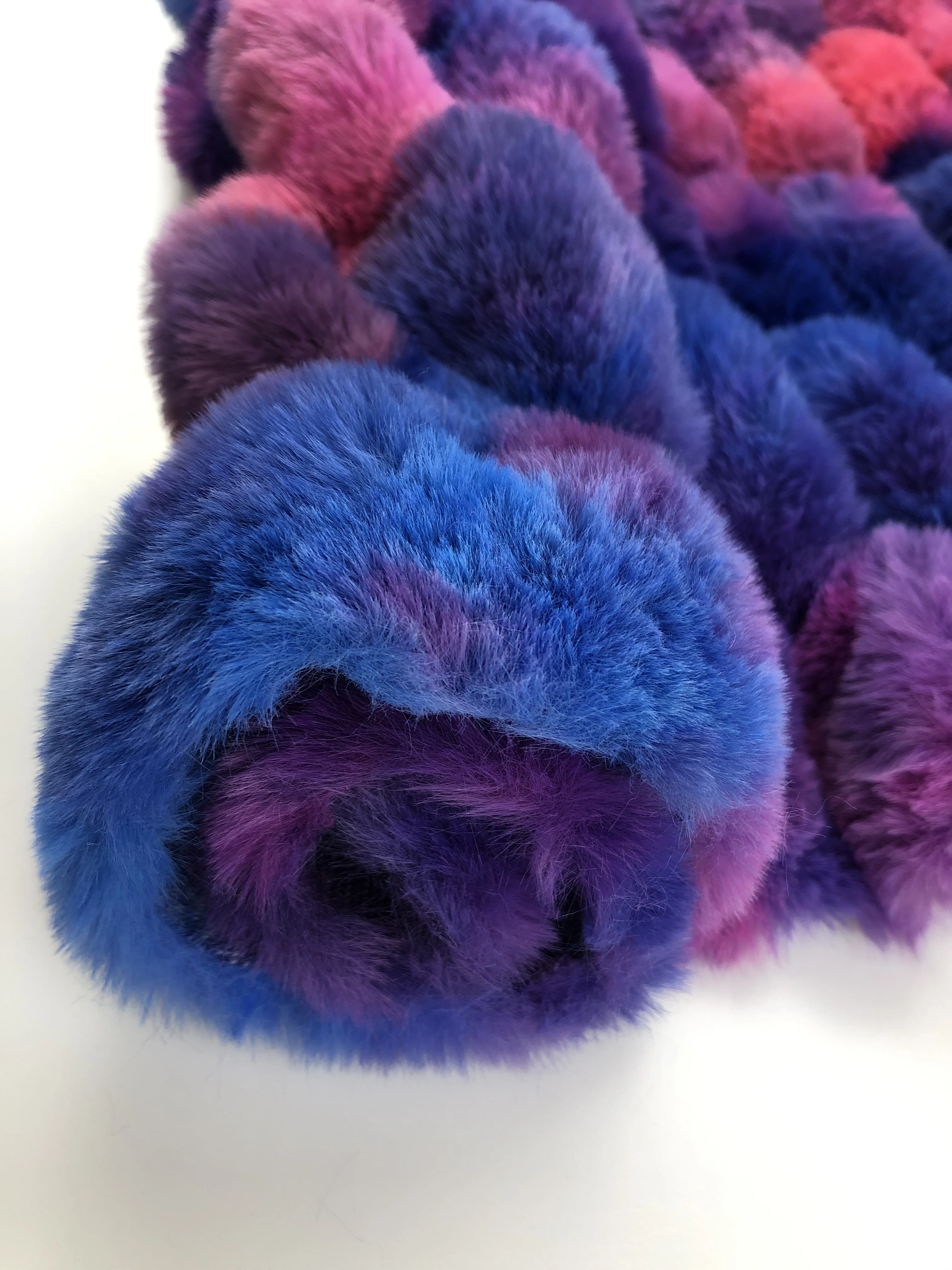 Multicolored Tie Dyed Spandex Rabbit Faux Fur Fabric Bunny Fur for  Garment/Hometextile