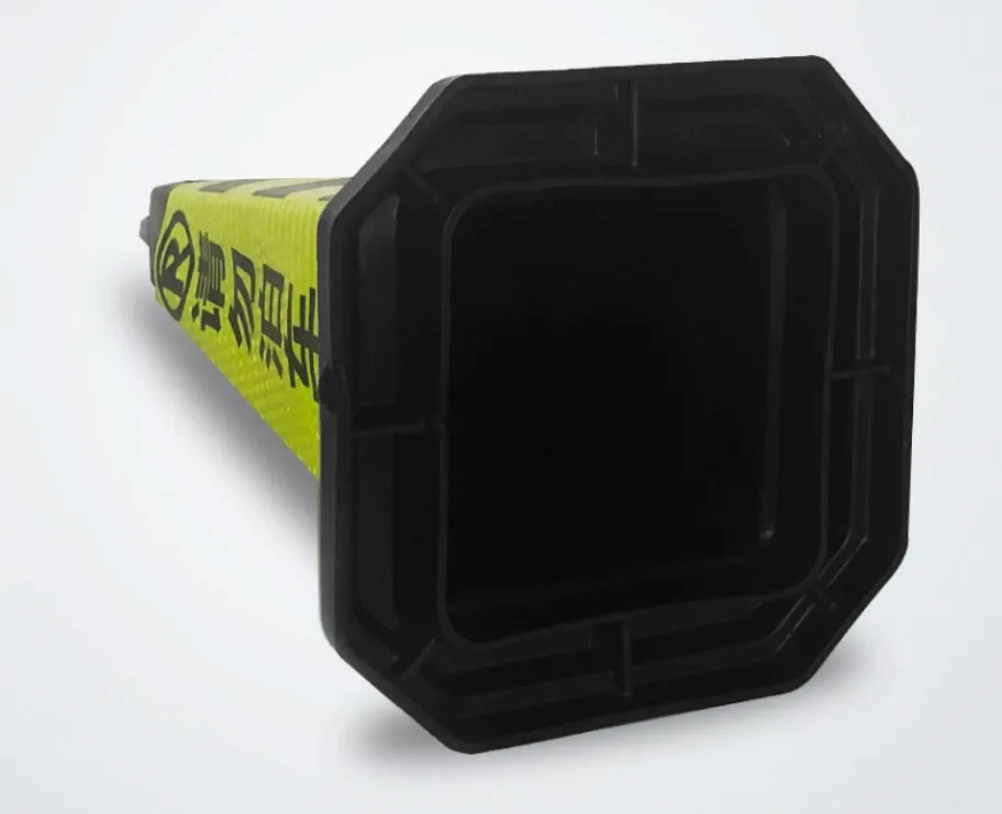 Wholesale customize High quality road rubber traffic safety cone square reflective road cone traffic cones