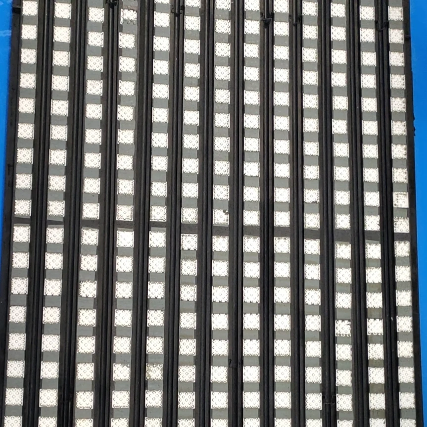 Ceramic pulley lagging with CN layer