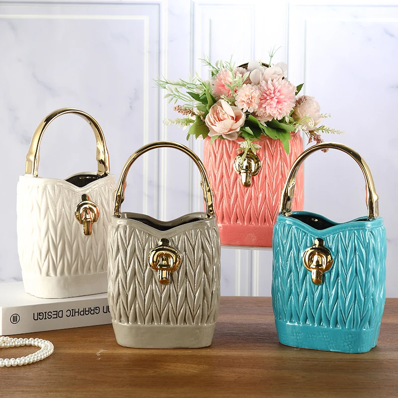 Wholesale Elegant Handheld Purse Vase Dried Flower Arrangement Container Designed Ceramic Vases
