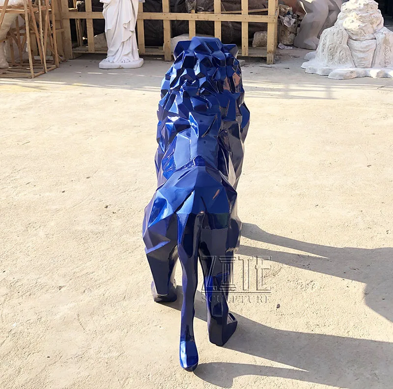 Outdoor art life size fiberglass animal sculpture geometric resin lion statue