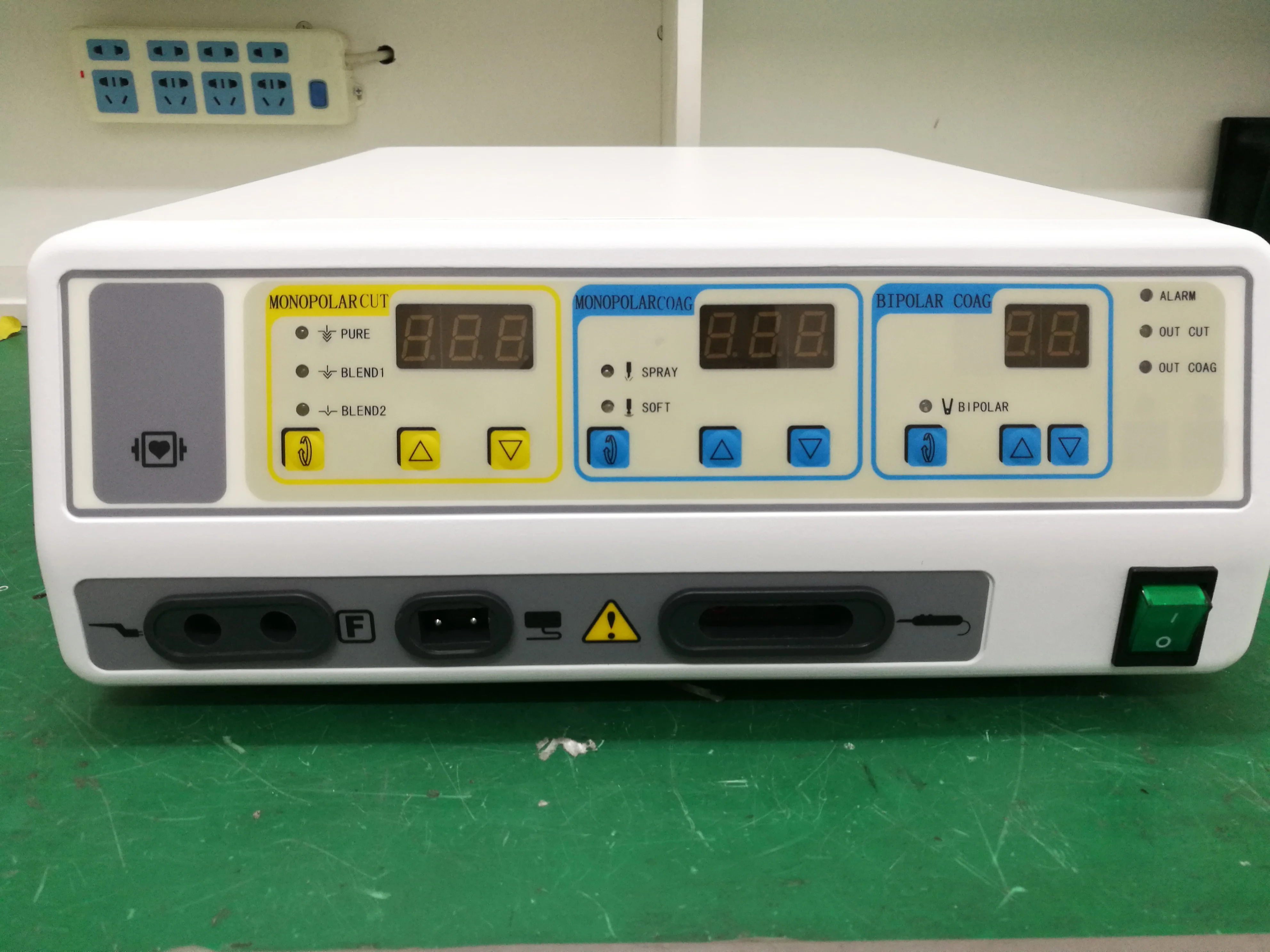 Hot selling high frequency electrosurgical unit electrosurgical generator for surgery