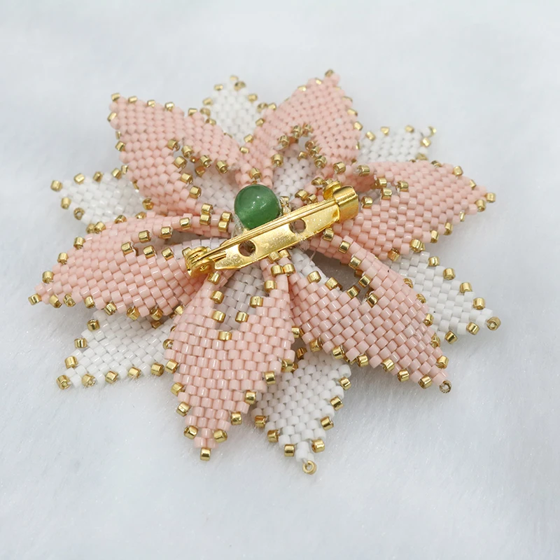 Graceful Lapel Pin Flower For Business Or Party Jewelry For Sweetheart Color Clip Badge Brooch