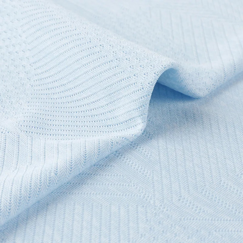 Cationic mesh T-shirt fabric triangle jacquard knitted mesh polyester polyester sportswear fabric