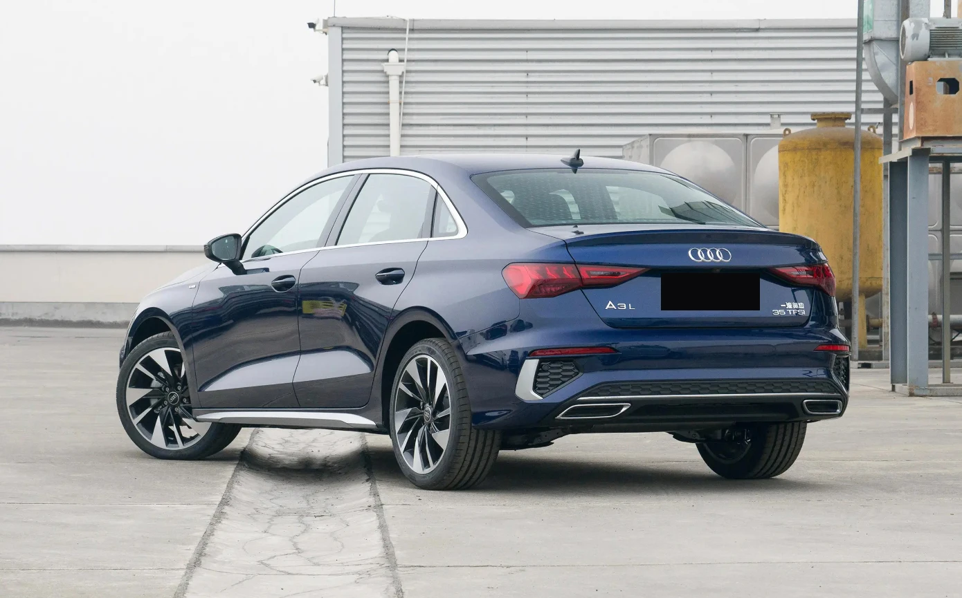 Au-di A3 1 4 т 150 л.с. автоматическая коробка передач с левым рулем