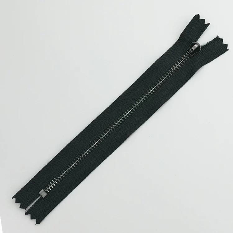 Color  Customized YKK Invisible High Quality Customized Metal Zipper for Dress