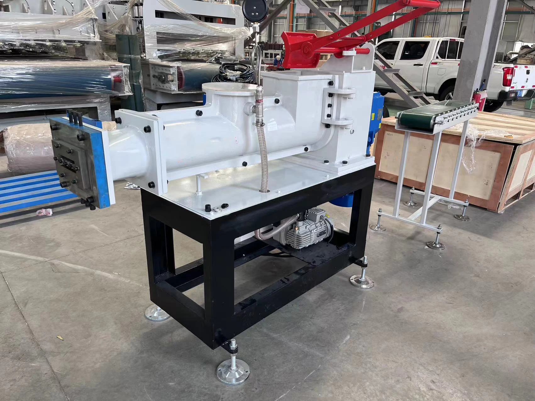 China best manufacturer brick extruding machine small extrusion equipment high vacuum extruder for clay trade Azerbaijan Russia