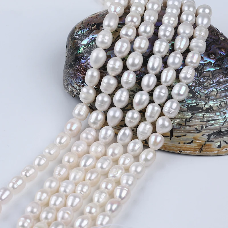 Hot Sale Natural Pearls White 8-9mm Rice Pearls Freshwater Pearl Strings Wholesale