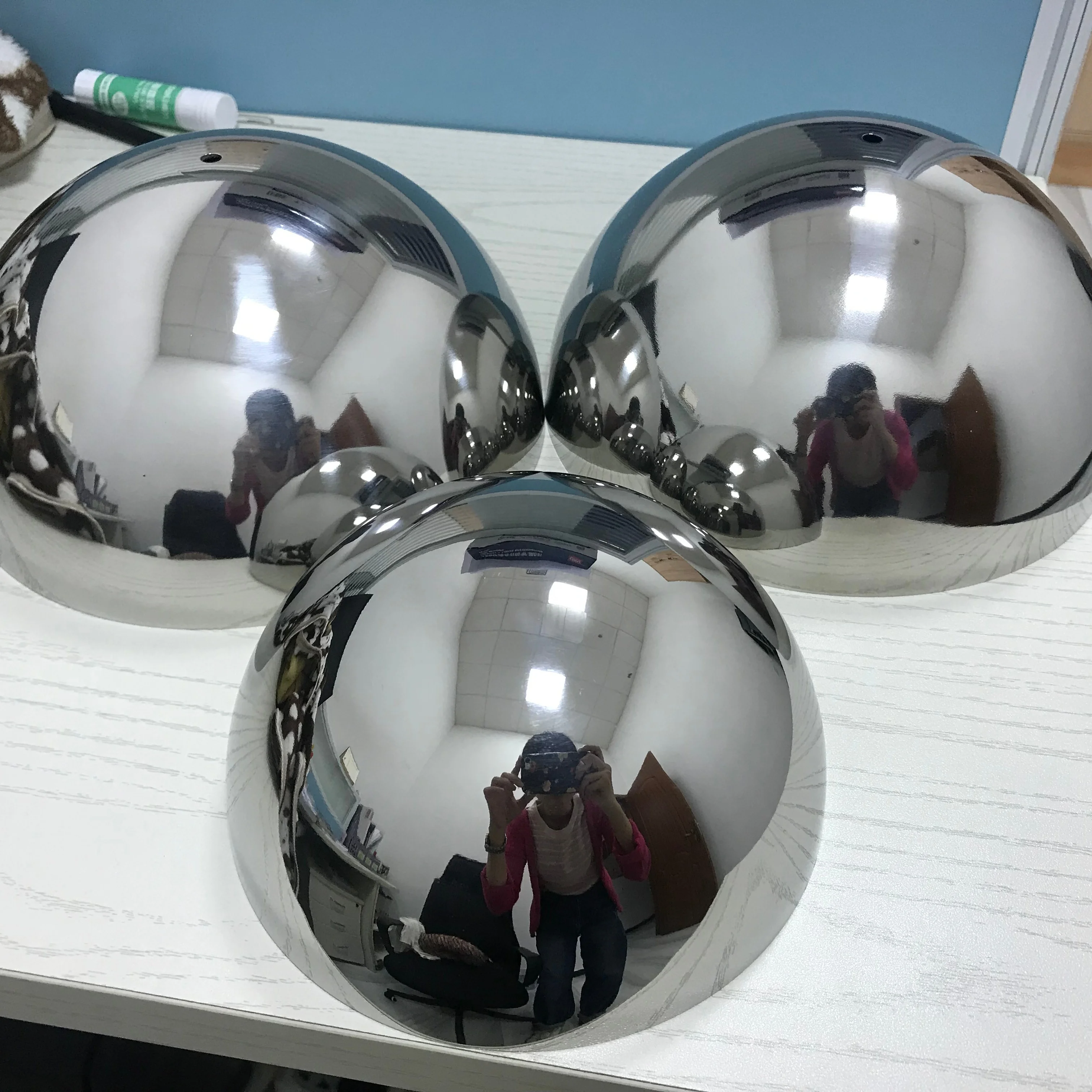 200MM Friendly Indoor Outdoor Decoration Mirror Polished Hole Stainless Steel  Half Ball