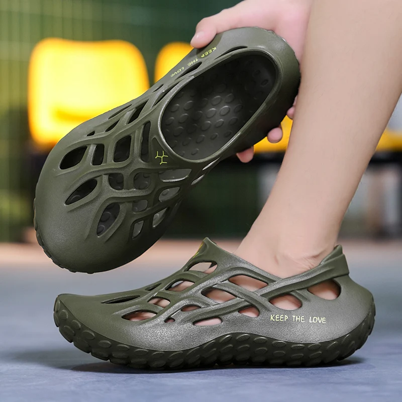 Mens Summer Eva Clogs Lightweight Breathable Hollow out Sandals Non-slip Outdoor Walking Running Beach Sandals