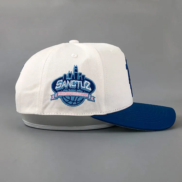 2022 New Design Two Tone Baseball Cap 5 Panel Structured Cotton Cap Customized Embroidered Logos Sports Cap Hats