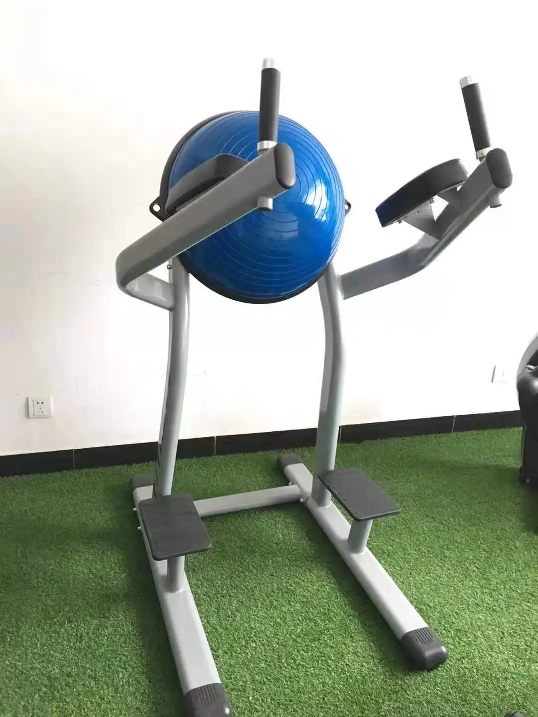 Muti functional gym fitness equipment vertical knee raise leg press chin up dip leg raise machine for bodybuilding