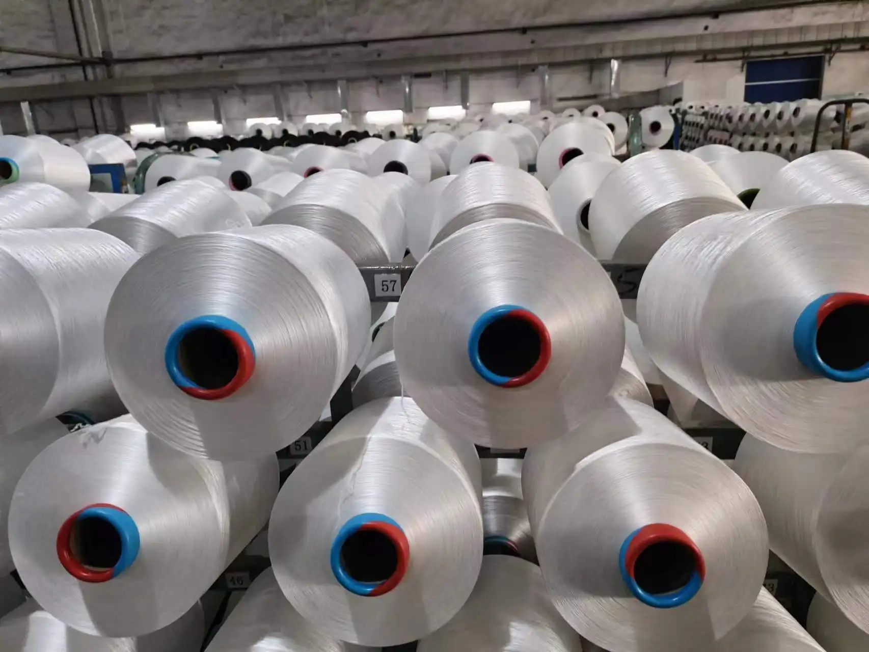 Wholesale Eco-Friendly Raw Viscose Linen Blended Yarns/blended yarn cotton helix