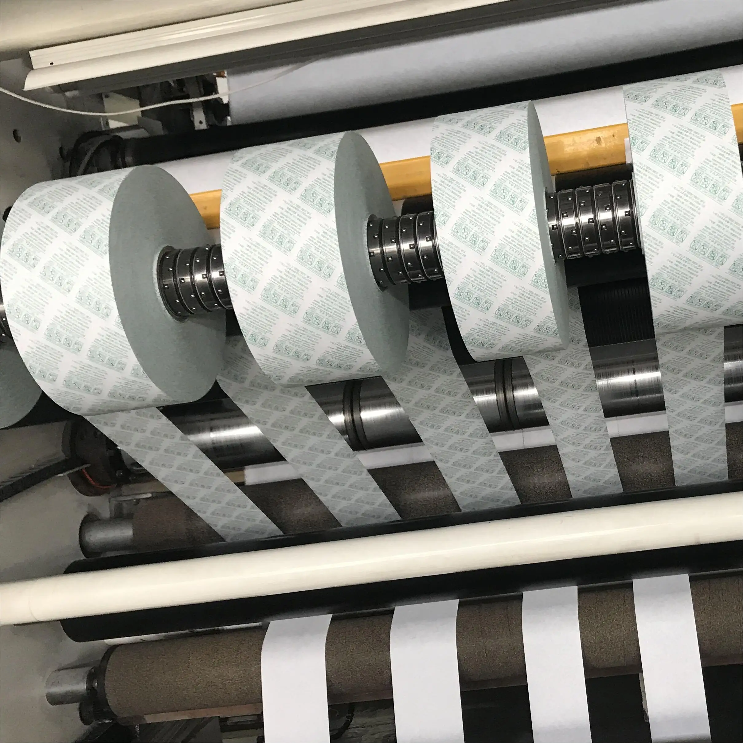 74gsm customized food grade silica gel desiccant  packaging paper roll