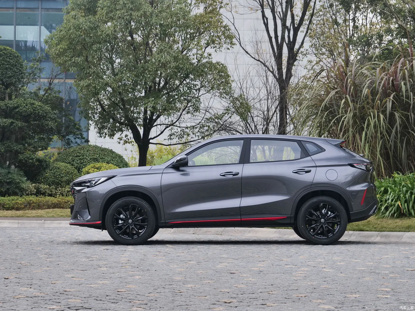 2024 китайский бренд Changan бензиновый автомобиль второго поколения X5 PLUS 1 5 t Dct Тип удовольствия компактный внедорожник новый Plus