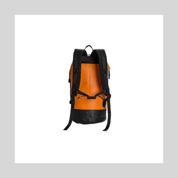 Cheap Travel Insulated 2 Liter Hydration Backpack Plastic Backpack