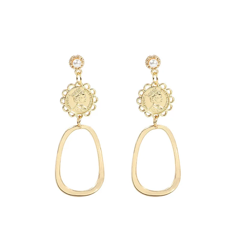 Hong Kong Style Retro Gold Coin Earrings Temperament Geometric Pearl Cool Wind Celebrity Lucky Coin Earrings For Women