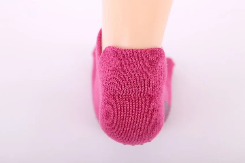 
TKing Good Quality Custom Five Finger Anti Slip Indoor Women Knitted Yoga Pilates Ankle Socks 