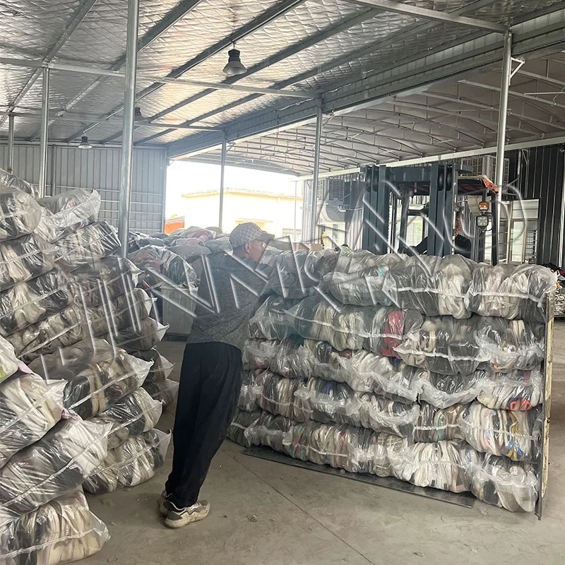 factory wholesale bulk boutique boys casual daily flying woven mesh lightweight sports used shoes